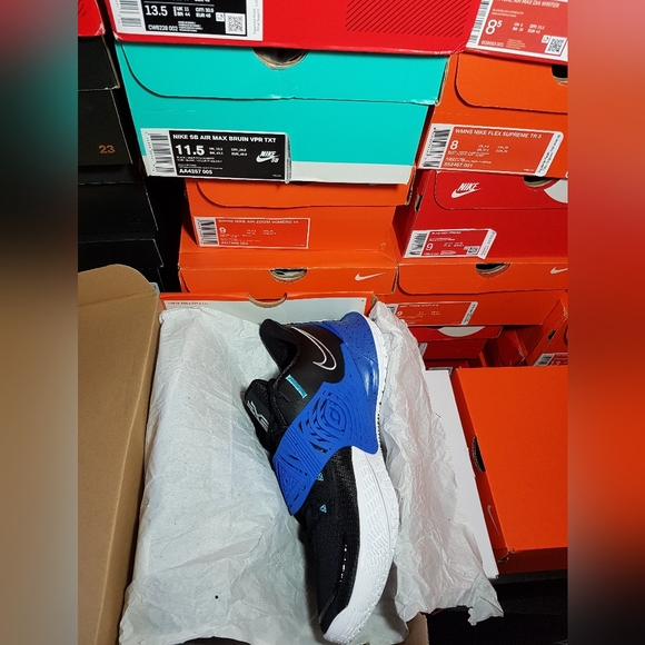 NIKE KYRIE 3 LOW "BLACK GAME ROYAL" MEN'S US SIZE 12 BRAND NEW IN BOX - Picture 16 of 16